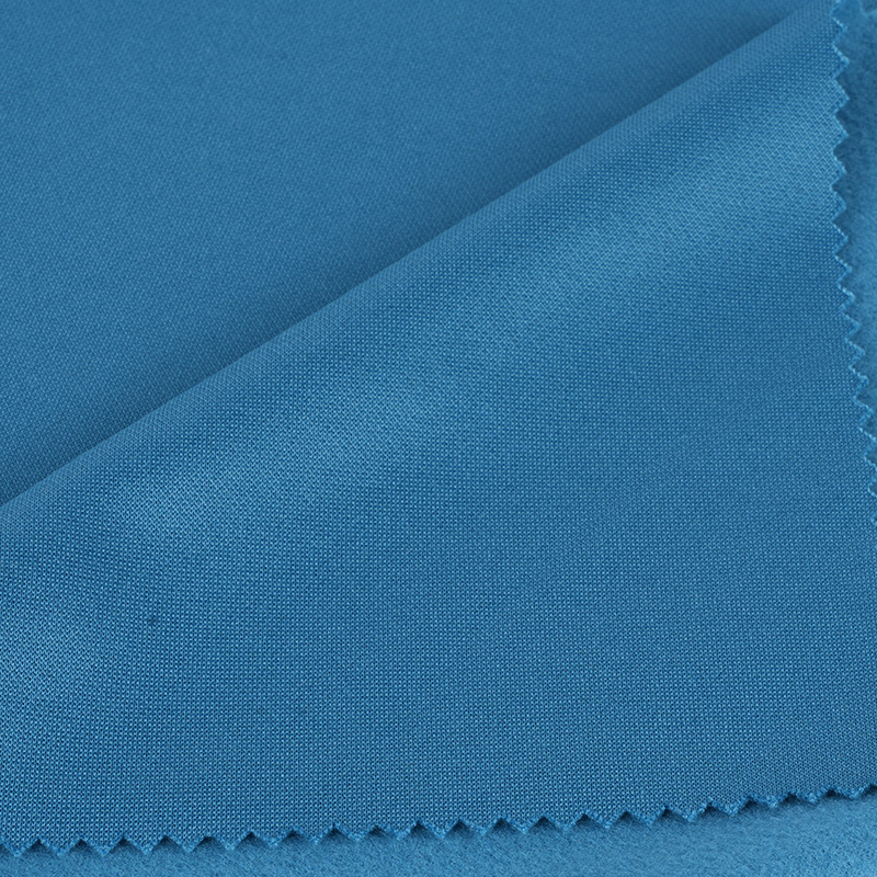 23P164 ผ้าโพลีเอสเตอร์ที่ทนต่อริ้วรอยได้ 100% สำหรับกีฬาในเมืองและการสึกหรอ